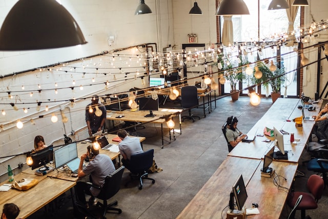  How To Organize A Cool Corporate Event For Company Employees?